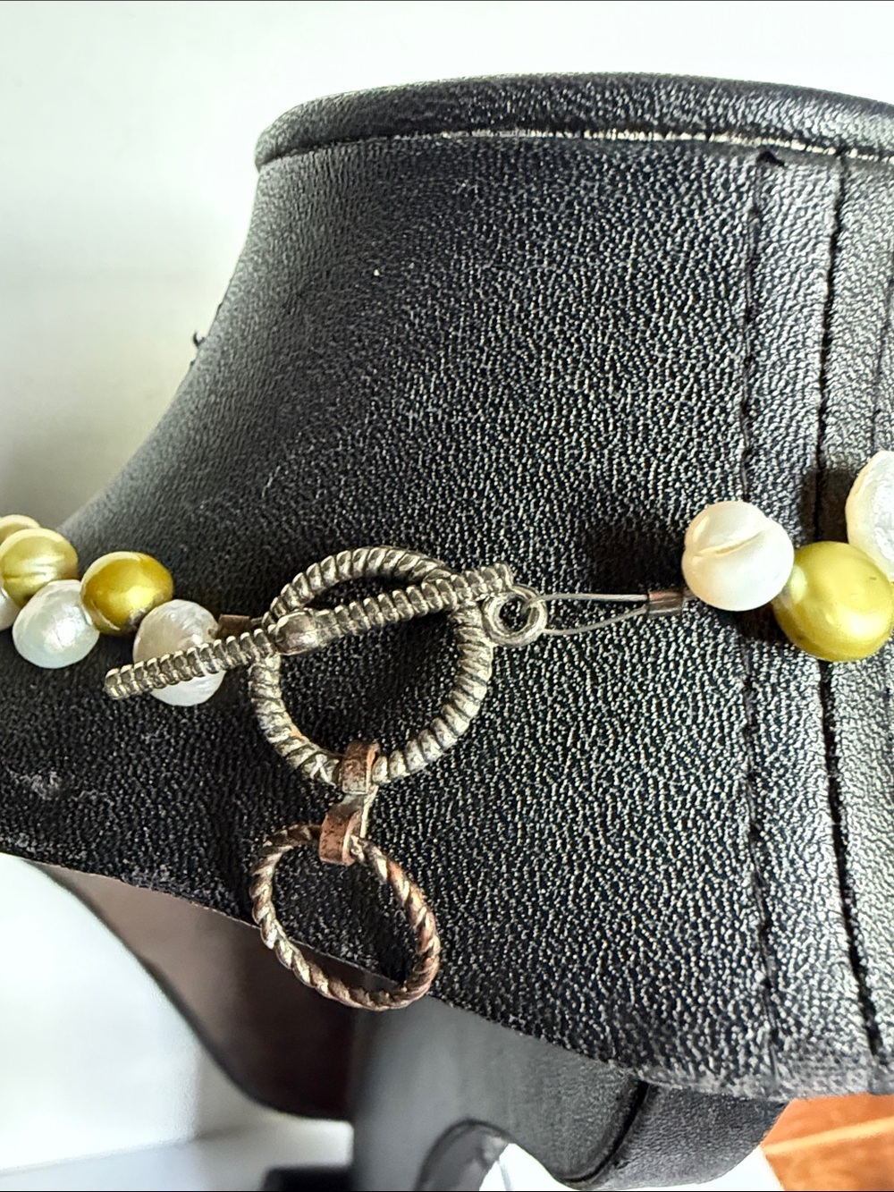 Olive Green and Cream Pearl Strand Necklace - Picture 4 of 6